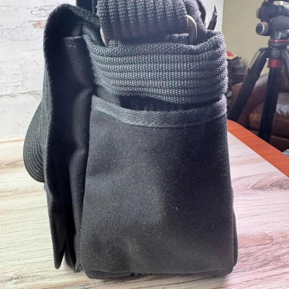 Think Tank Retrospective 30 Camera Messenger Bag Black Canvas Shoulder Strap